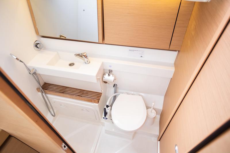 Book yachts online - sailboat - Sun Odyssey 440 - Irini - rent