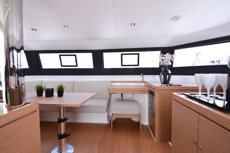 Book yachts online - catamaran - Dufour Catamaran 48 - Sea Breeze  - rent