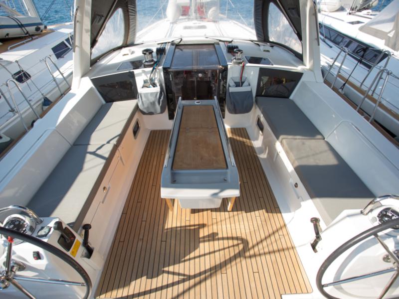 Book yachts online - sailboat - Oceanis 48 - INVICTUS - rent