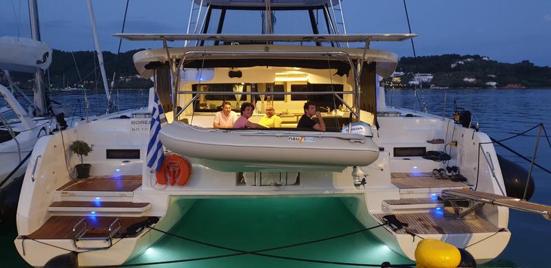 Book yachts online - catamaran - Lagoon 46 | SKIPPER MANDATORY - BOREAS AC, Gen, W.maker - rent