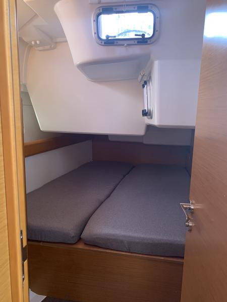 Book yachts online - sailboat - Sun Odyssey 519 (AC) - AURORA AC - rent