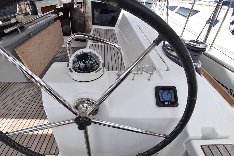 Book yachts online - sailboat - Oceanis 41 - Bolero (Refit 2020) - rent