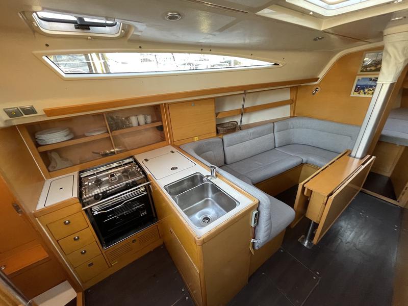 Book yachts online - sailboat - Elan 340 - Four Winds - rent