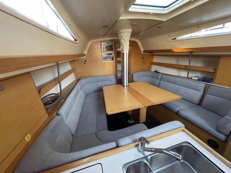 Book yachts online - sailboat - Elan 340 - Four Winds - rent