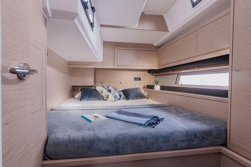 Book yachts online - sailboat - Dufour 470 Grand Large - NN4 - NEW 2023 - rent