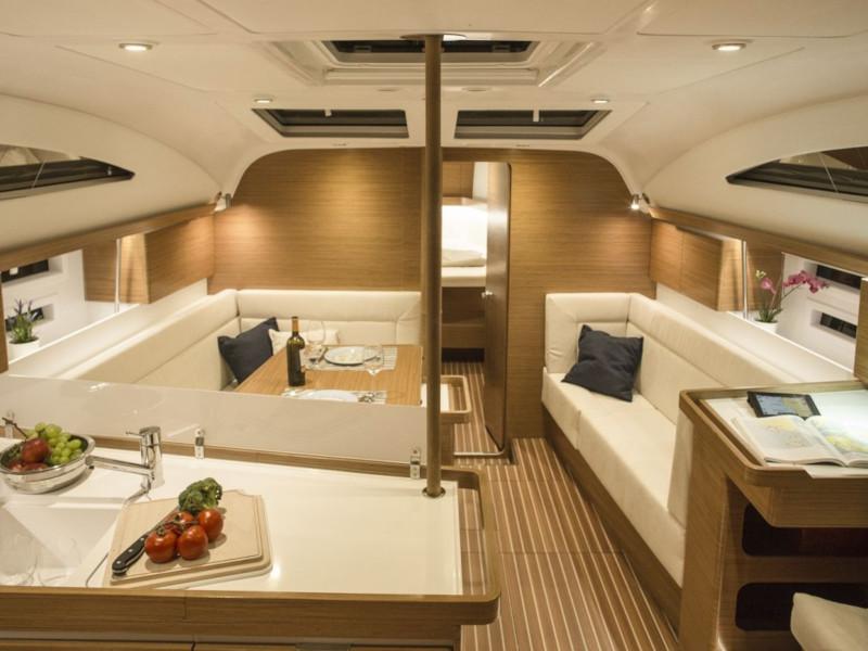 Book yachts online - sailboat - Elan Impression 45.1 - Tatiana - rent