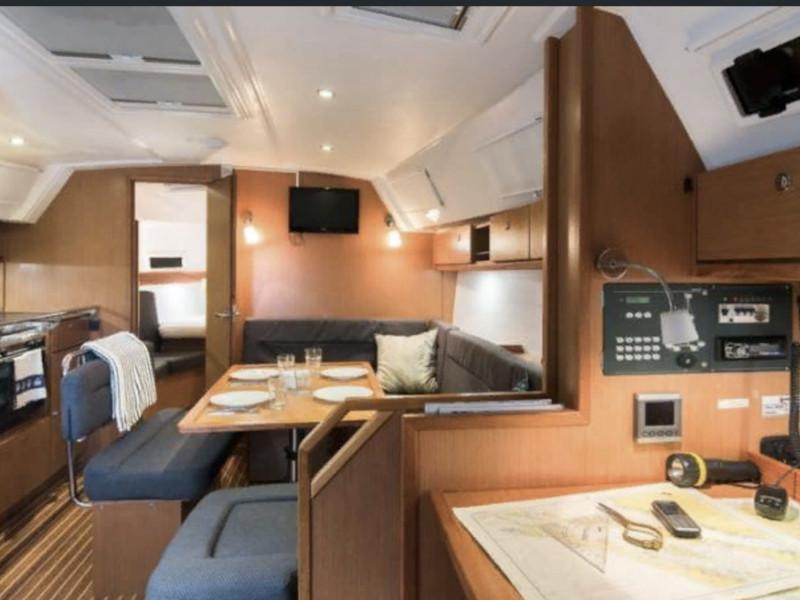 Book yachts online - sailboat - Bavaria 40 Cruiser S - B 52 - rent