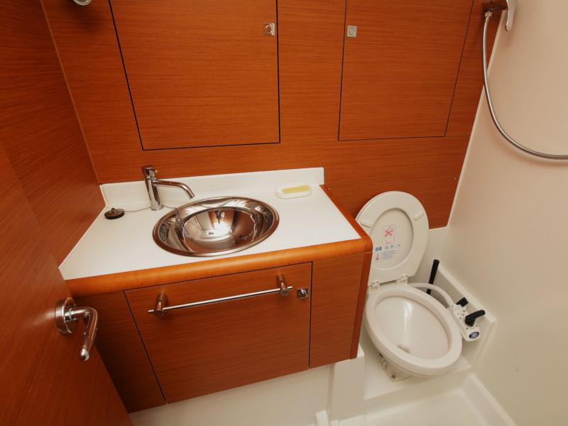 Book yachts online - sailboat - Sun Odyssey 439 - Vitus - rent