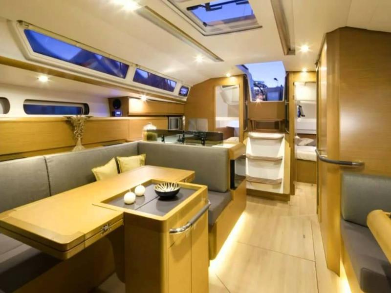 Book yachts online - sailboat - Sun Odyssey 439 - Cristoforo - rent