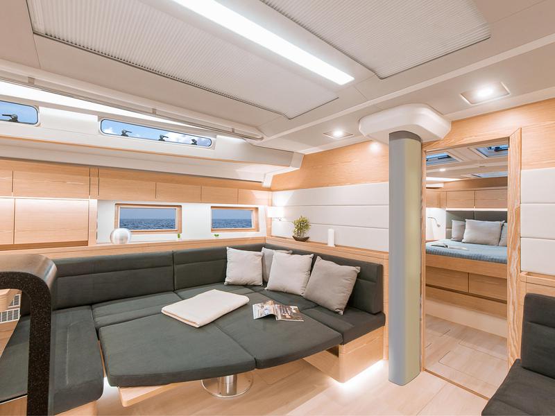 Book yachts online - sailboat - Hanse 588 - JOANNA - rent