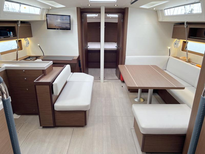 Book yachts online - sailboat - Oceanis 51.1- 5/3 - Bambi - rent