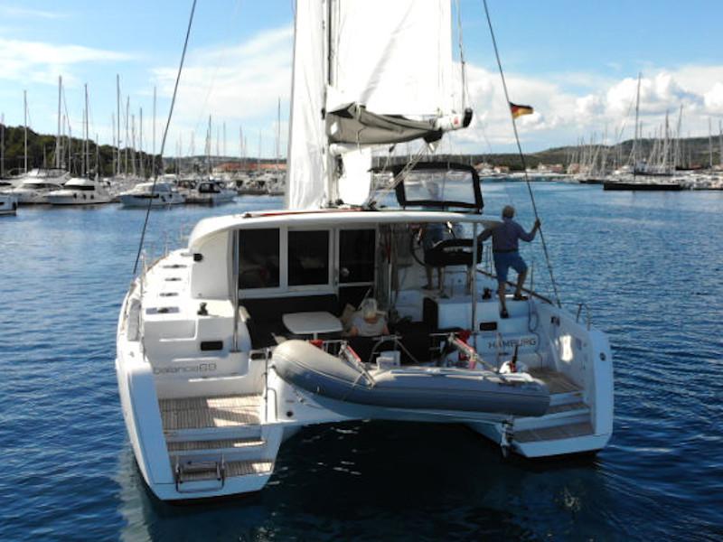 Book yachts online - catamaran - Lagoon 40 - Balance 69 - rent