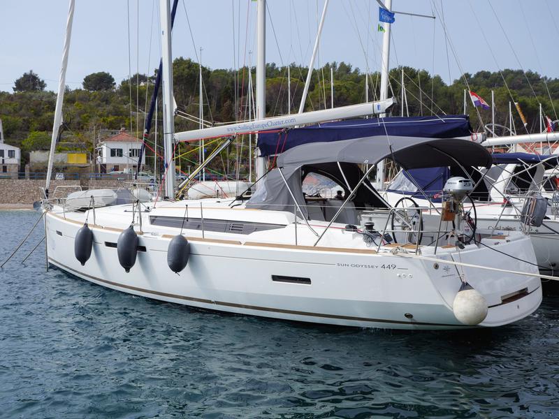 Book yachts online - sailboat - Sun Odyssey 449 - TORTUGA - rent
