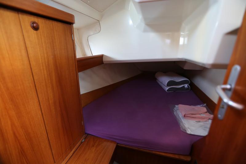 Book yachts online - sailboat - Sun Odyssey 33 - Sophia - rent