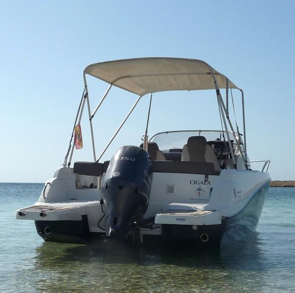 Book yachts online - motorboat - Cap Camarat 6.5 WA - Cigala - rent