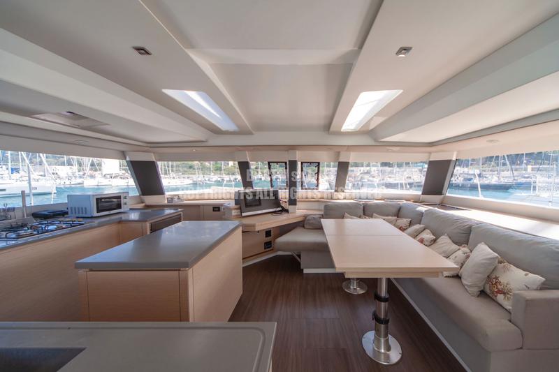 Book yachts online - catamaran - Saba 50 - ALVIN - rent