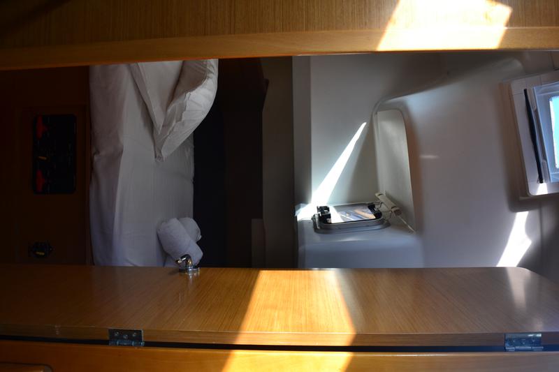 Book yachts online - sailboat - Sun Odyssey 439 - Triada / bow-thruster, solar panels, electric WC - rent