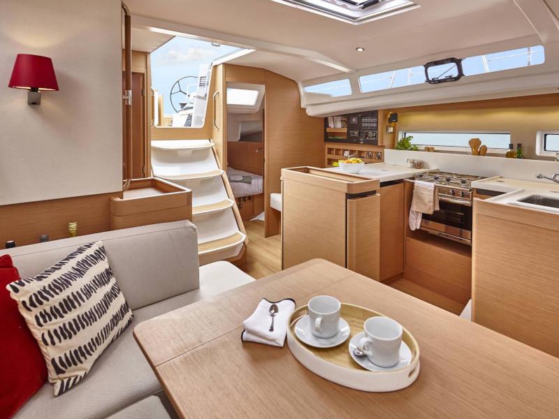 Book yachts online - sailboat - Sun Odyssey 440 - Eleni - rent