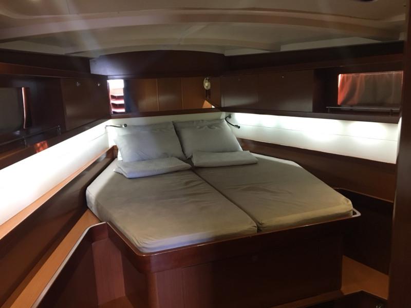 Book yachts online - sailboat - Oceanis 45 - Carpe Diem - rent