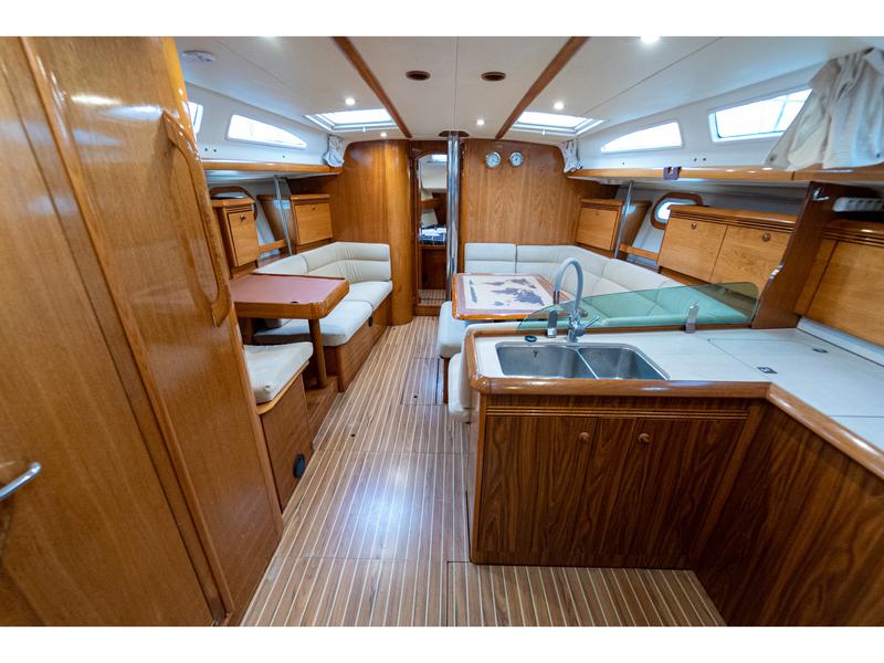 Book yachts online - sailboat - Sun Odyssey 43 - Tatanos - rent