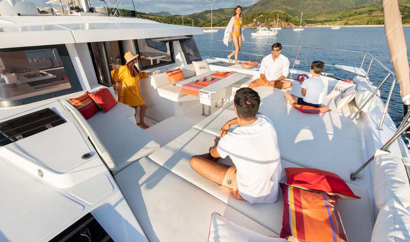 Book yachts online - catamaran - Bali 4.8 - Romar III - rent