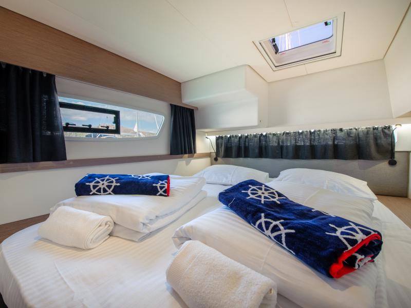 Book yachts online - catamaran - Saba 50 - Saba 50 (2020) - rent
