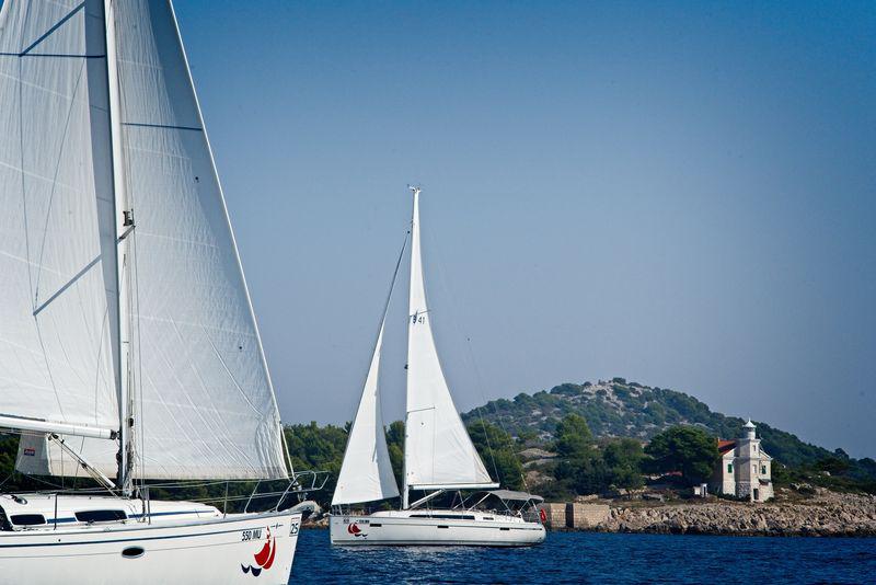 Book yachts online - sailboat - Bavaria Cruiser 41 - MH 64 - rent