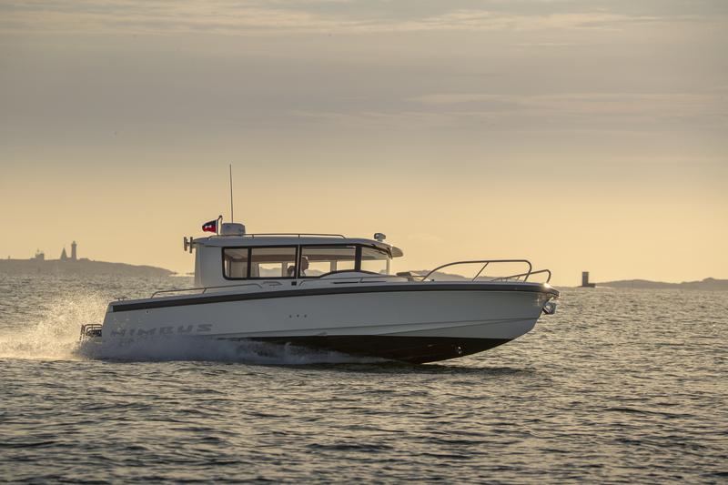 Book yachts online - motorboat - Nimbus Commuter 9 - STICH - rent