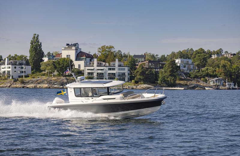 Book yachts online - motorboat - Nimbus Commuter 9 - STICH - rent