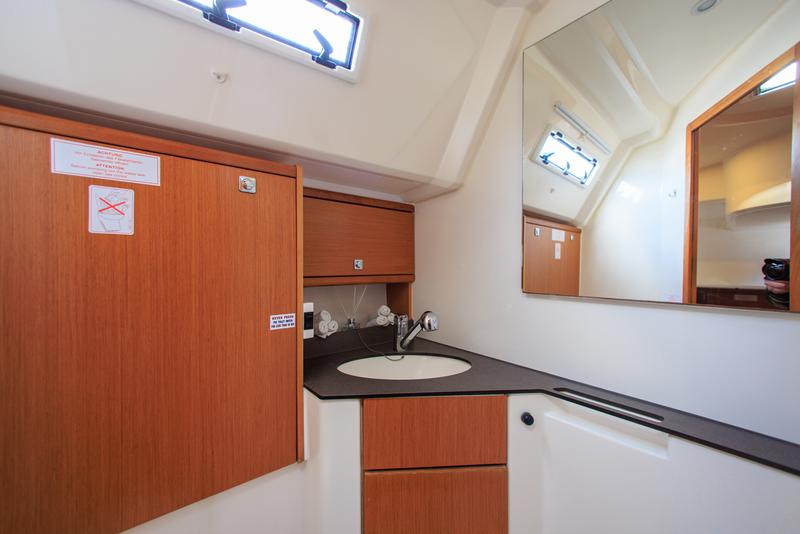 Book yachts online - sailboat - Bavaria 46 Cruiser - Kyveli - rent