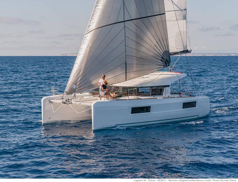 Book yachts online - catamaran - Lagoon 40-4 - Pina Colada - rent