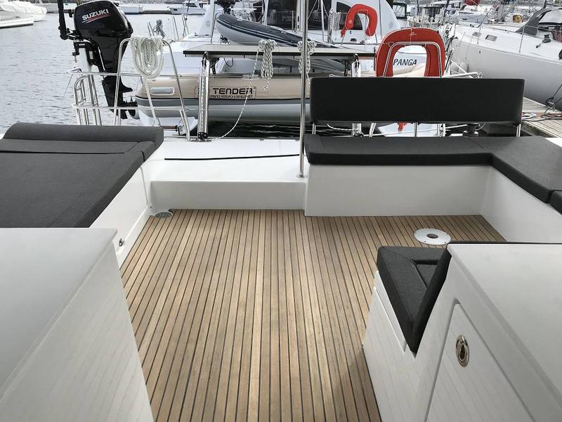Book yachts online - catamaran - Lagoon 450S - Arome - rent