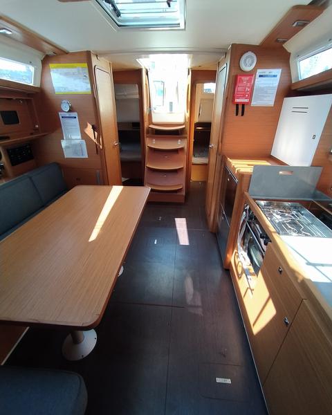 Book yachts online - sailboat - Dufour 390 - Fluid II - rent