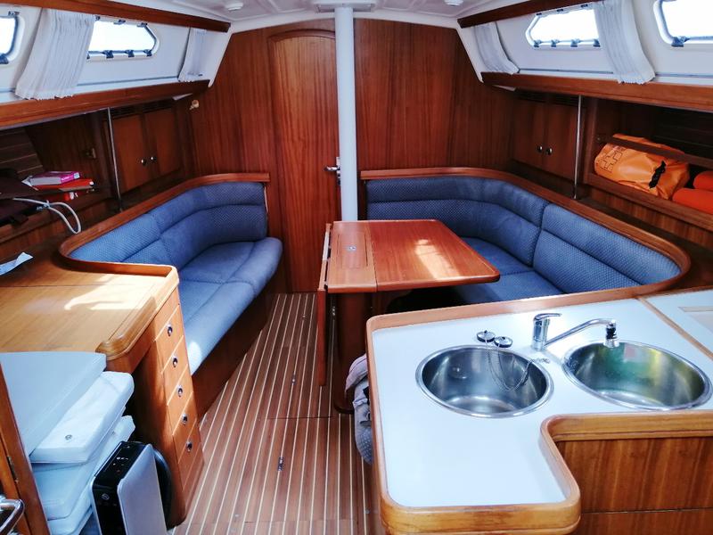 Book yachts online - sailboat - Elan 40 - Peter Pan - rent