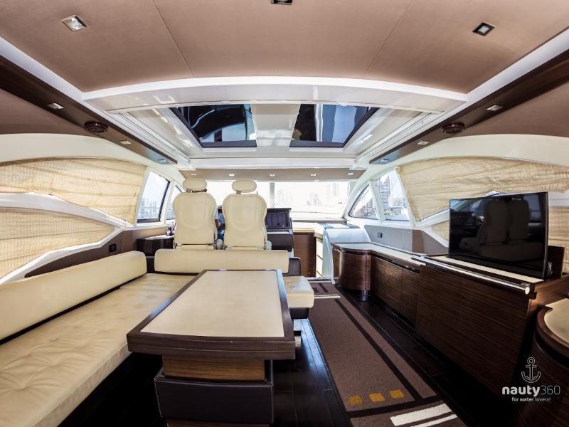Book yachts online - motorboat - Azimut 62 S - Venecia - rent