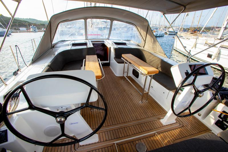 Book yachts online - sailboat - Hanse 508 - MEDUSA II (generator, air condition, electric barbeque, 1 SUP free of charge) - rent