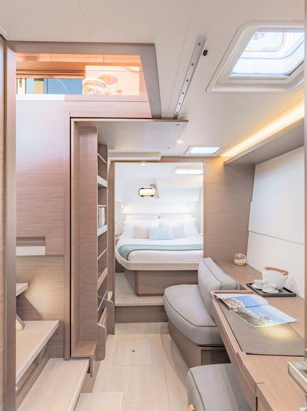 Book yachts online - catamaran - Lagoon 40 Owner Version - Lubina - rent