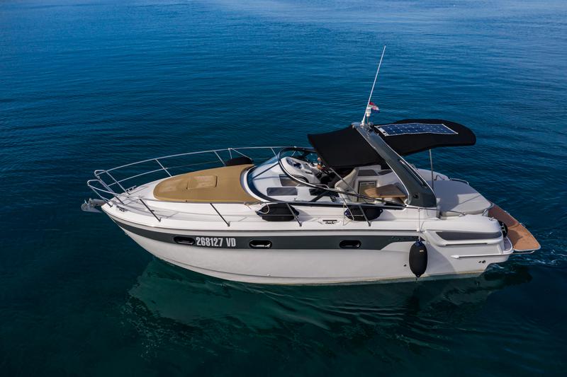 Book yachts online - motorboat - Bavaria 29 Sport - Rina - rent