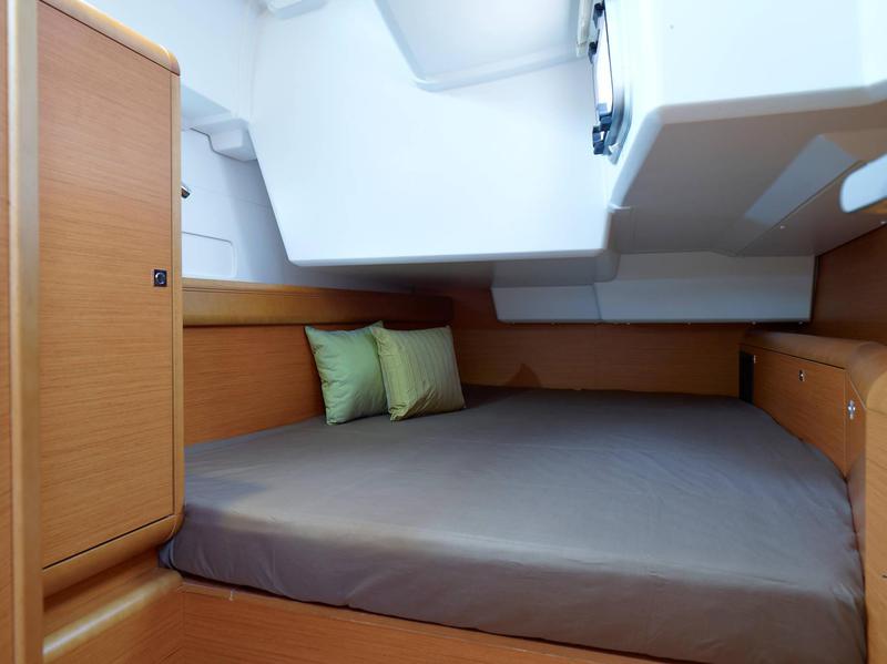 Book yachts online - sailboat - Sun Odyssey 519 - Eva - rent