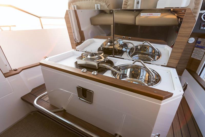 Book yachts online - motorboat - Axopar 28 - no name - rent