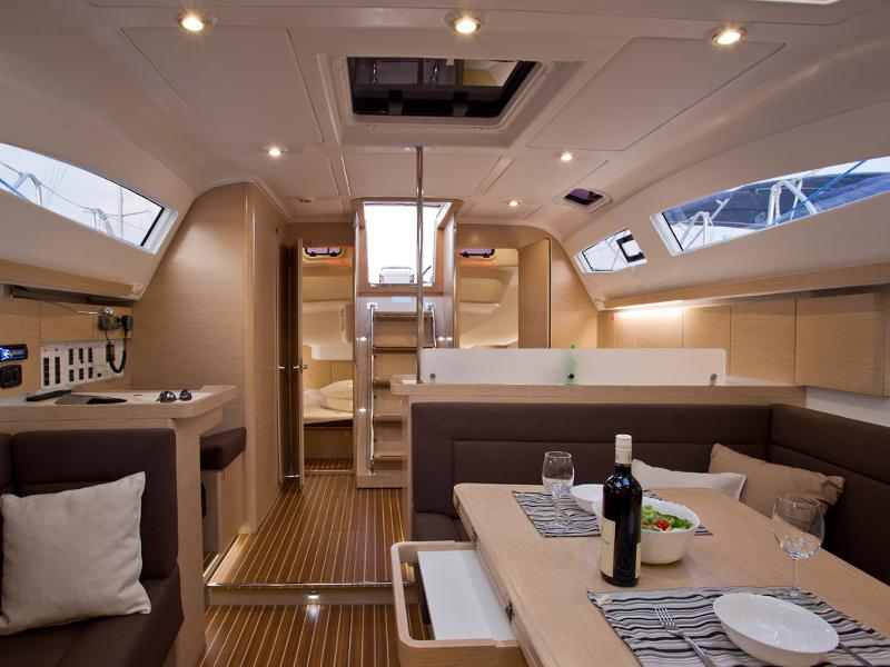 Book yachts online - sailboat - Elan 45 Impression - KYRA - rent