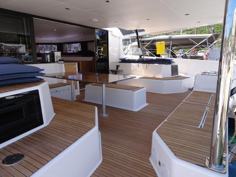 Book yachts online - catamaran - Dufour Catamaran 48 5c+5h - Olga - rent