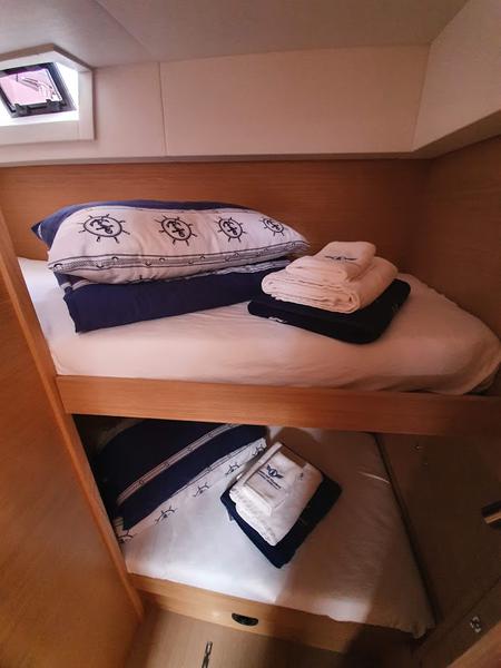 Book yachts online - catamaran - Dufour Catamaran 48 5c+5h - Olga - rent
