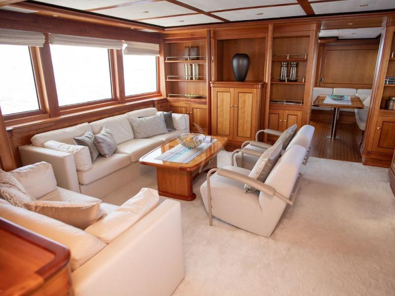 Book yachts online - motorboat - Motoryacht - Sea Breeze II - rent