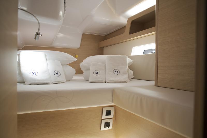 Book yachts online - sailboat - Elan GT6 - NEVERA - rent
