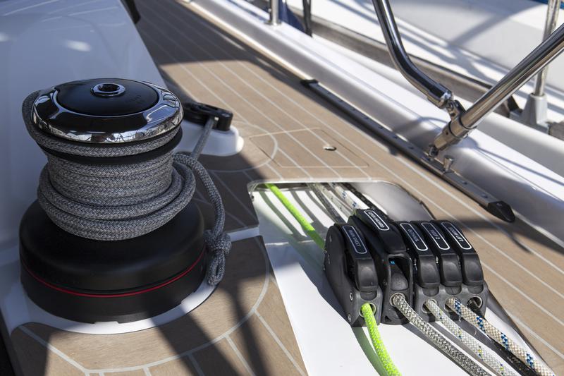 Book yachts online - sailboat - Elan GT6 - NEVERA - rent