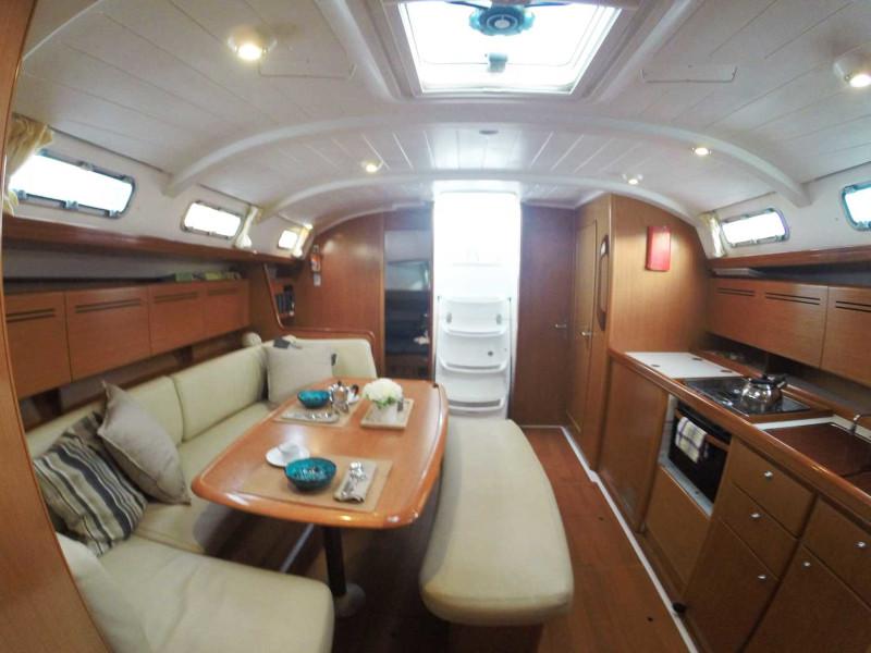 Book yachts online - sailboat - Cyclades 43.4 - Zephyros - rent