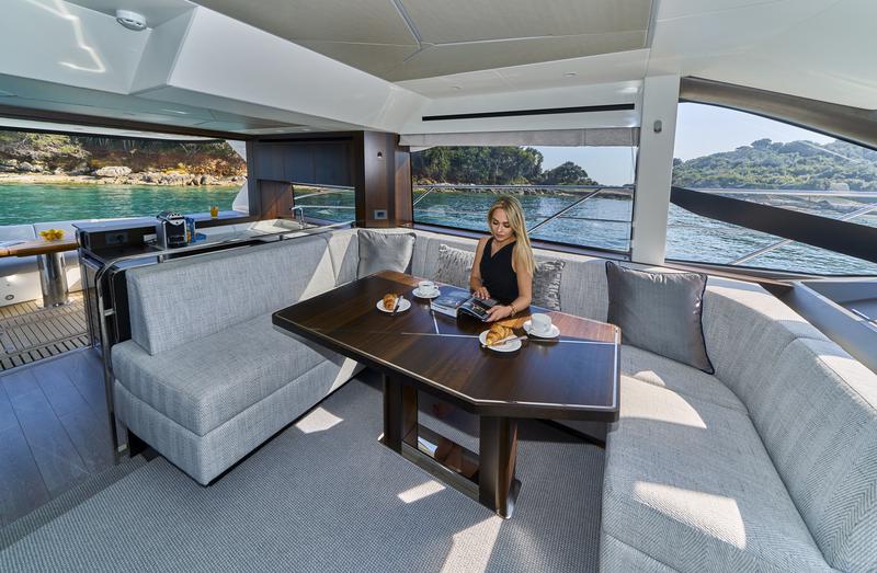 Book yachts online - motorboat - Sunseeker Manhattan 55 - Apolo - rent