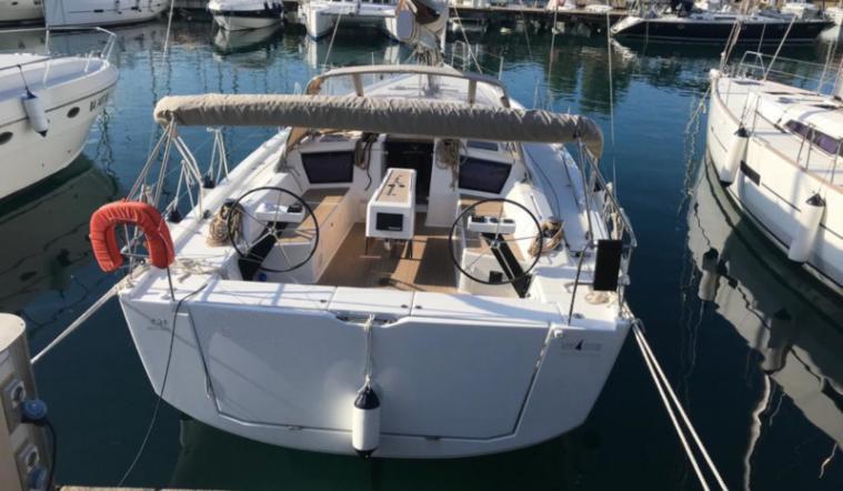 Book yachts online - sailboat - Dufour 430 GL - Tahiri - rent