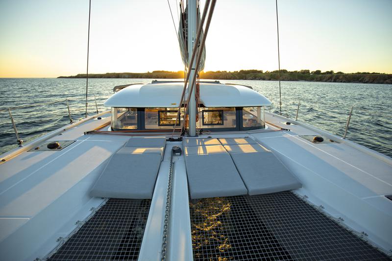 Book yachts online - catamaran - Excess 11 - YEMAYA Valencia BAREBOAT weekly - rent